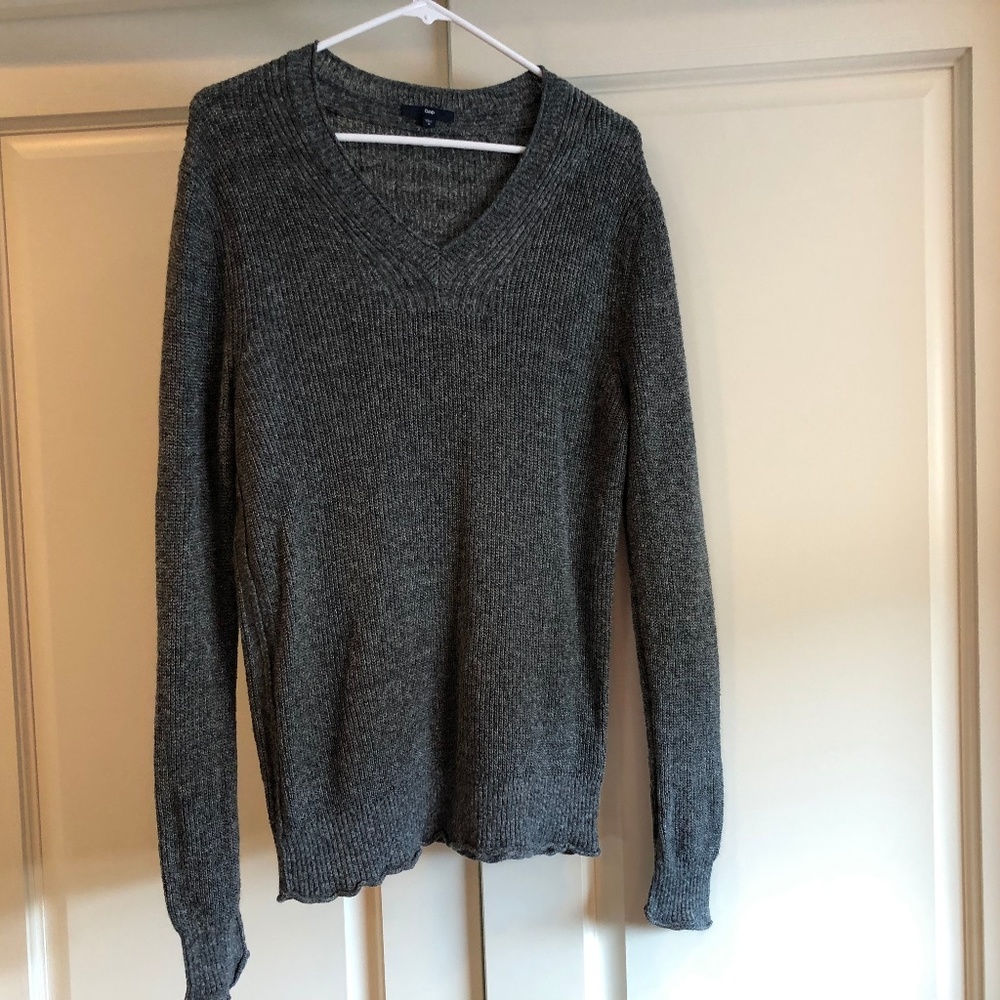 Gray Gap Knit Sweater - image 1